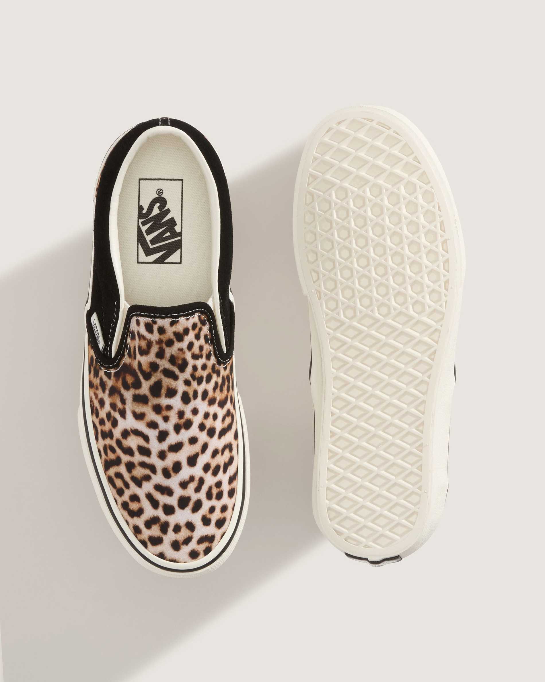 Resim CLASSIC SLIP-ON AYAKKABI