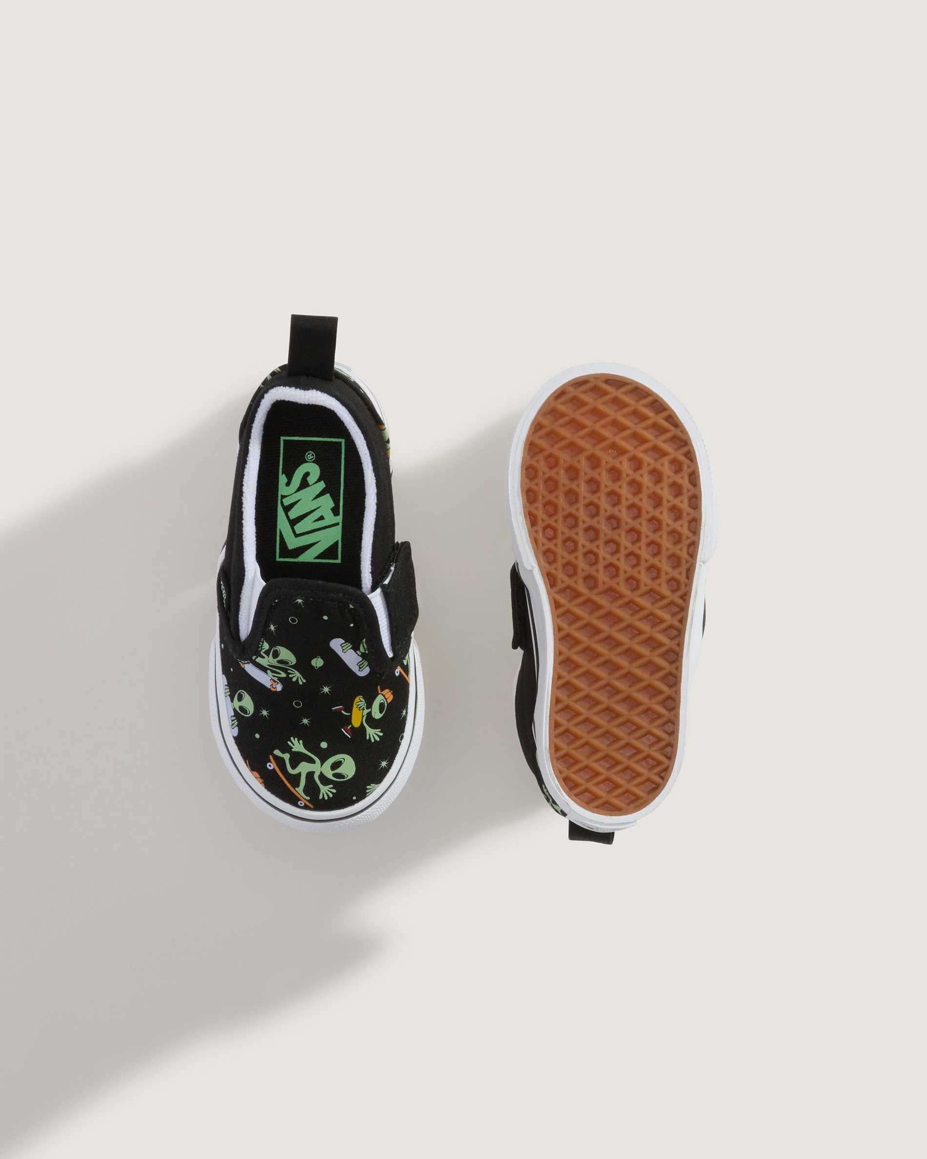 Resim KÜÇÜK ÇOCUK SLIP-ON AYAKKABI (1-4 YAŞ)