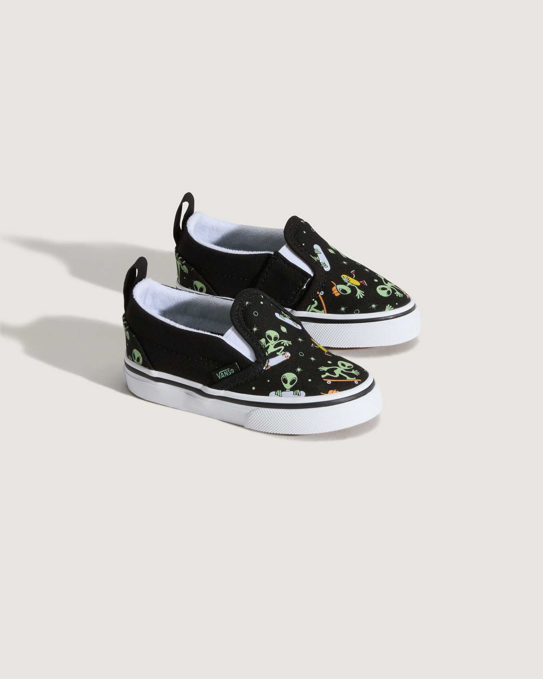 Resim KÜÇÜK ÇOCUK SLIP-ON AYAKKABI (1-4 YAŞ)
