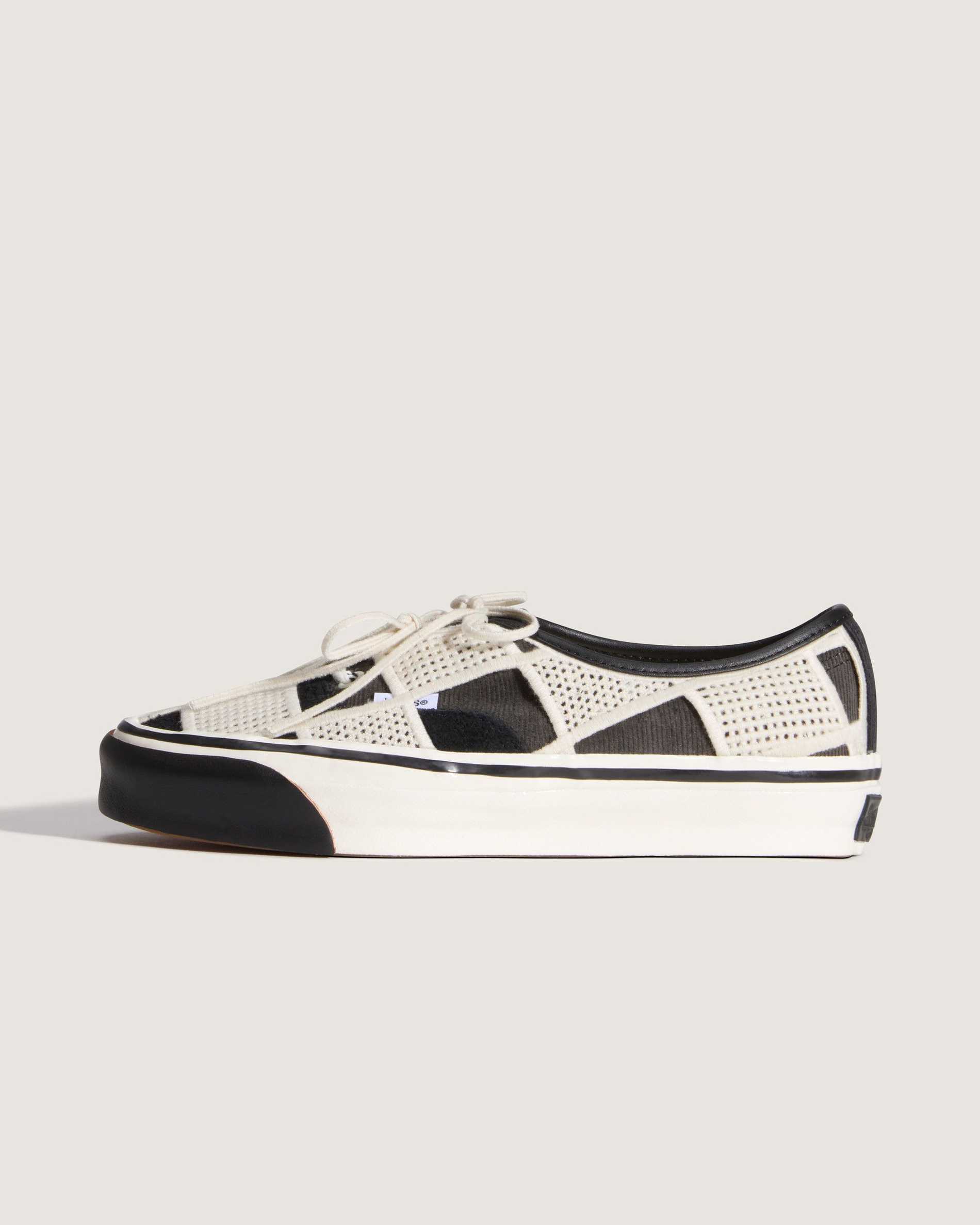 Resim PREMIUM AUTHENTIC AYAKKABI