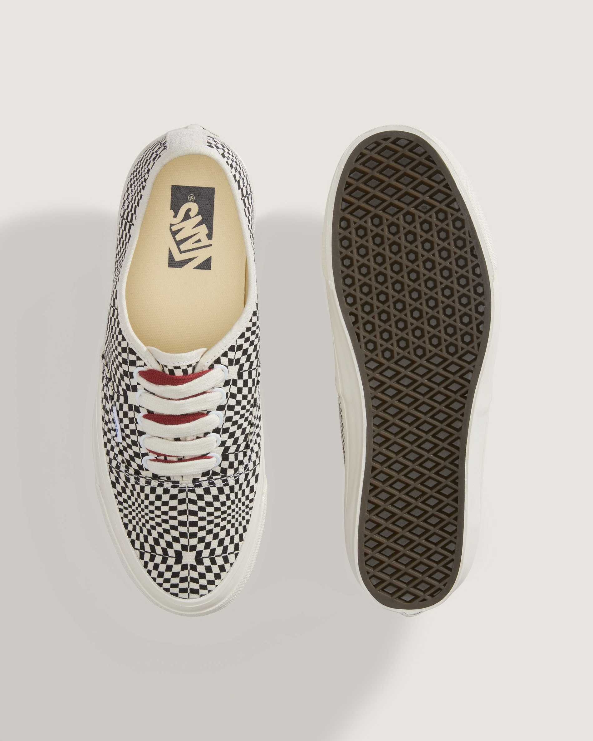 Resim PREMIUM AUTHENTIC 44 AYAKKABI