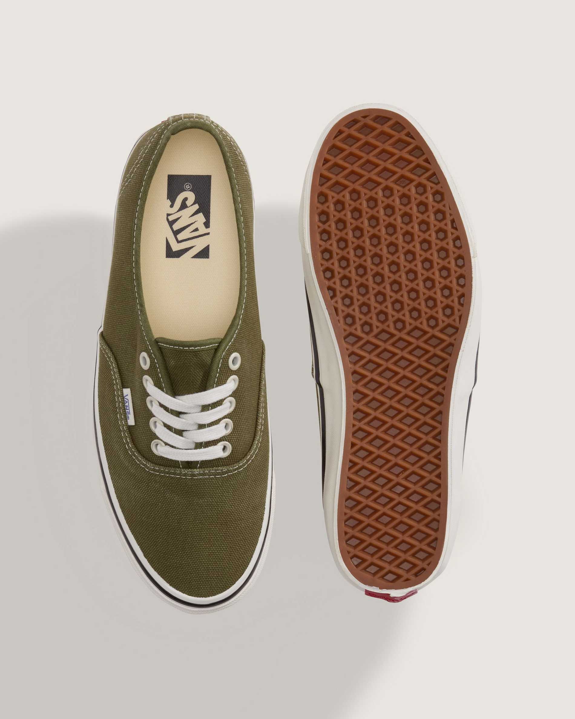 Resim PREMIUM AUTHENTIC 44 AYAKKABI