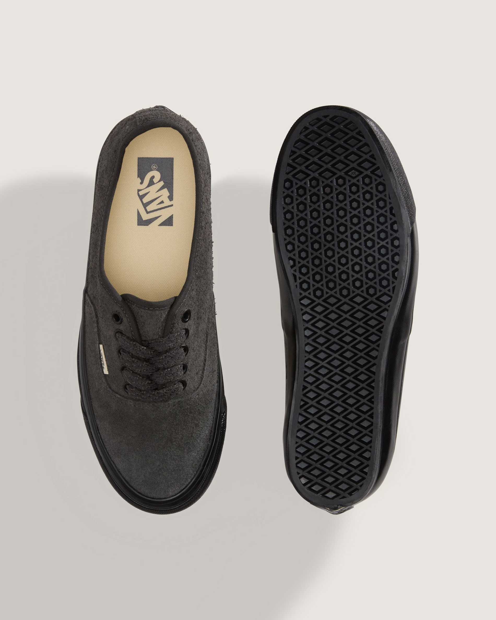 Resim PREMIUM AUTHENTIC 44 AYAKKABI